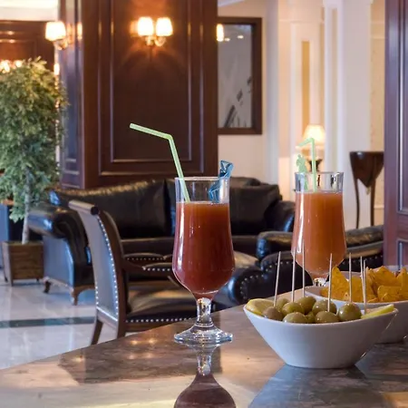 Otel Monec