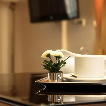 Monec Otel